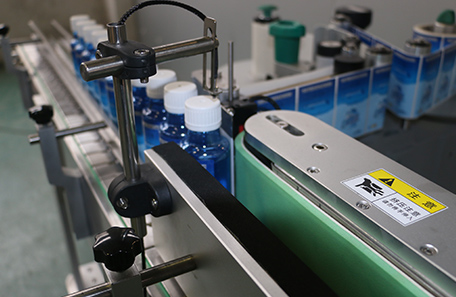 立式圓形罐子貼標機