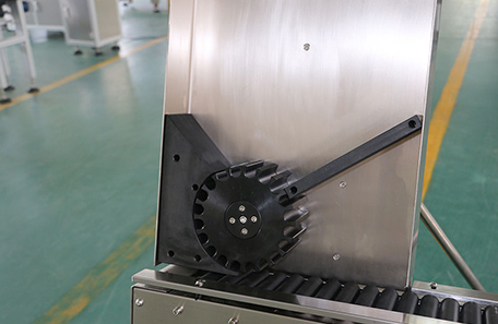 臥式真空管貼標機