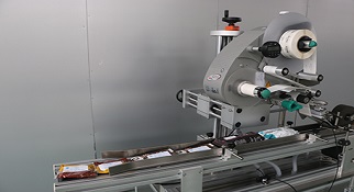 平面貼標(biāo)機(jī)定制步驟詳細(xì)介紹