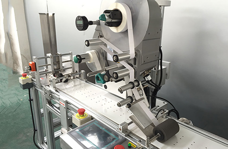 全自動(dòng)貼標(biāo)簽機(jī)